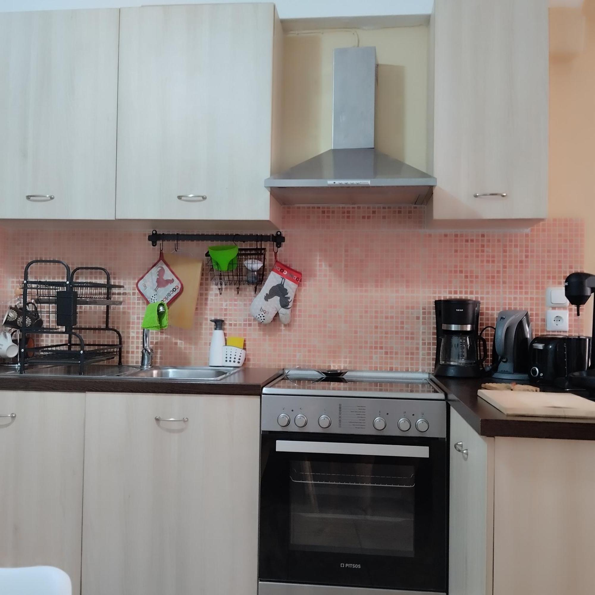 Jo'S Guesthouse, Benitses 贝尼蔡斯 外观 照片